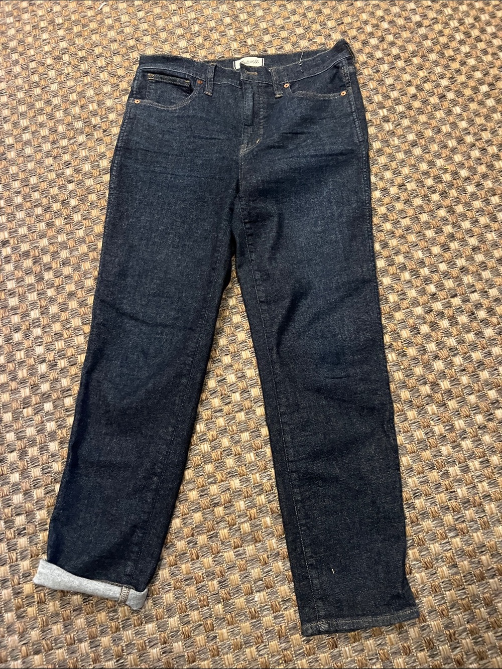 Madewell ladies 29 Raw Indigo Stovepipe jeans